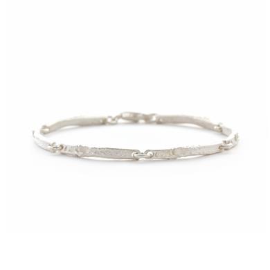smal bracelet in silver